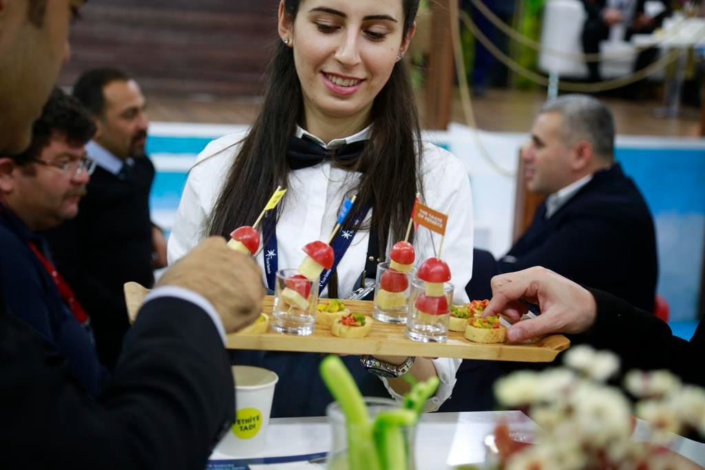 Catering, Hostes ve Garson